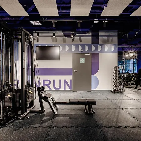 Sky Airport 3* ワルシャワ