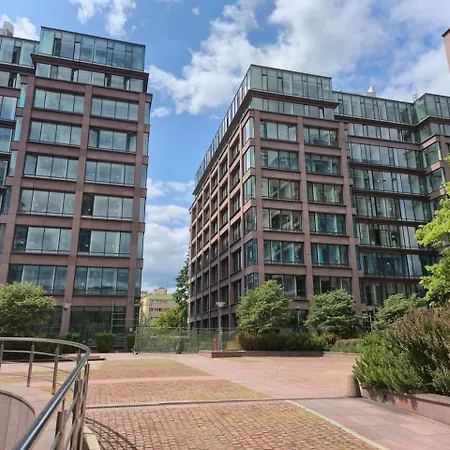 Sky Airport アパートホテル ワルシャワ